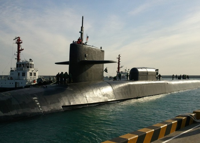 Tàu ngầm USS Michigan (SSBN-727/SSGN-727) của Hải quân Mỹ.